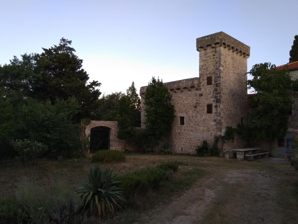 Apartmán Jankovich Castle Benkovac Exteriér fotografie